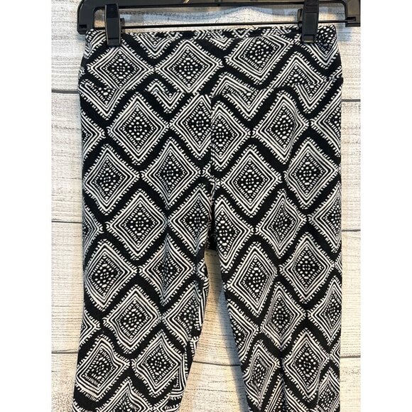 LuLaRoe Geometric Pattern Leggings OS - Picture 2 of 4